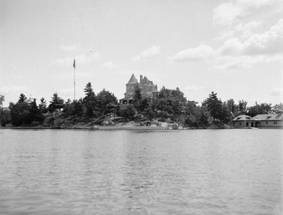 Neh Mahbin, Mille-Îles, N.Y., c.1900-20 - Detroit Publishing Co.